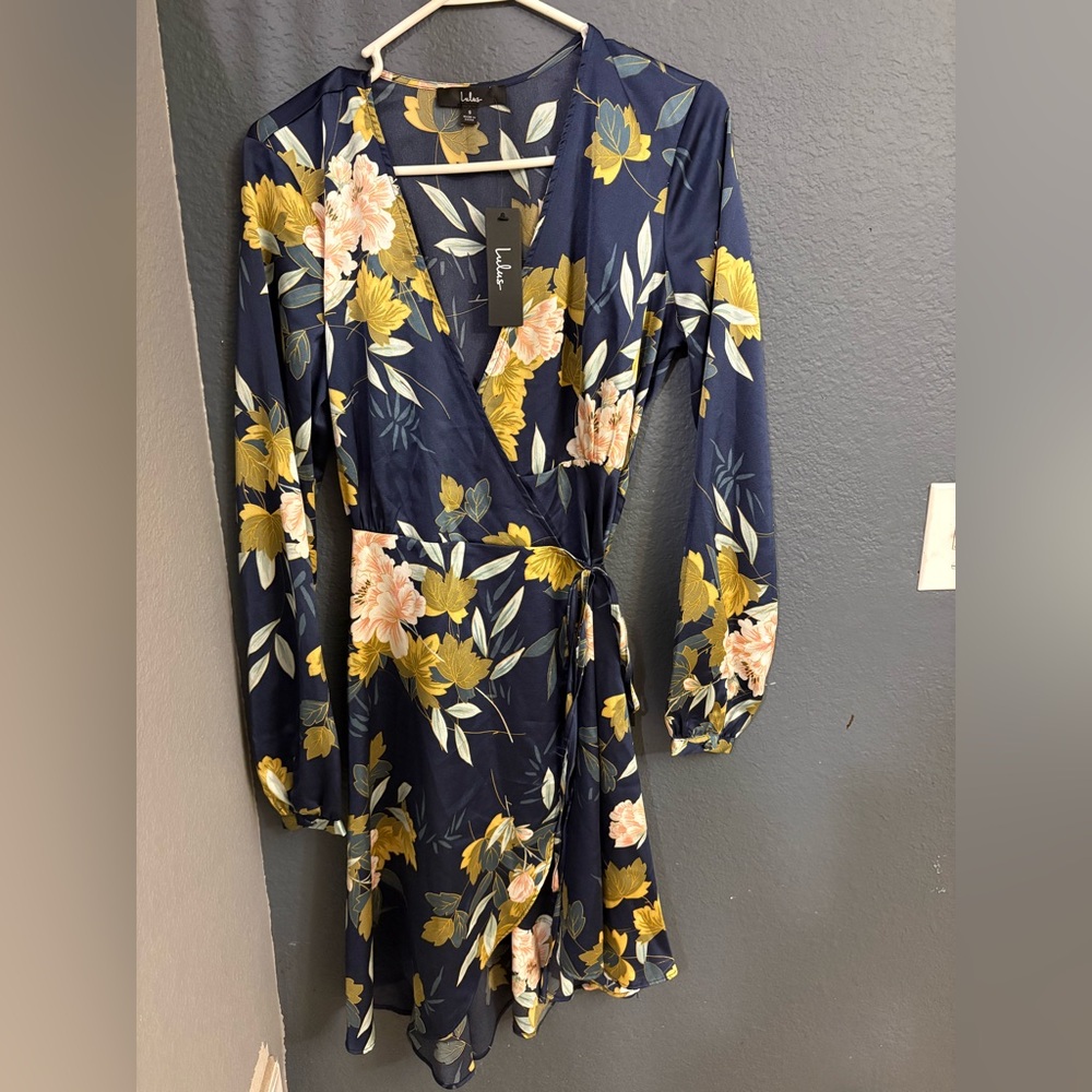 Lulu's Navy and Yellow Floral Long Sleeve Dress Sz small